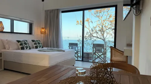 Sirena Beach House - 3-Star