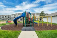 Welcoming 2Br Pool Gym Near Hill AFB Lagoon