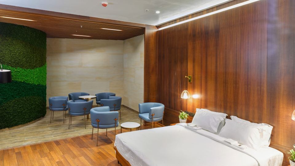 0484 Aero Lounge-Terminal 2 Cochin Airport Hotel