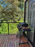 Maze Lodge Hotels in Carate