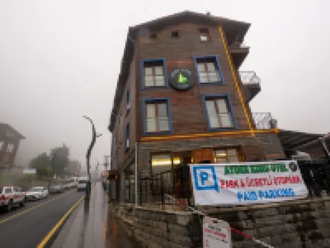艾迪爾科魯酒店 Yukarisimsirli Koyu酒店