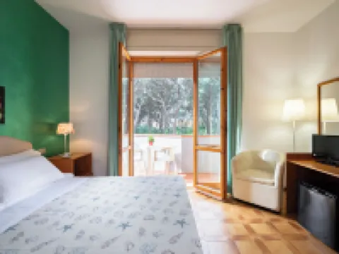 Hotel Parco dei Pini - 100mt Dal Mare Hotel di Follonica