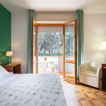 Hotel Parco dei Pini - 100mt Dal Mare