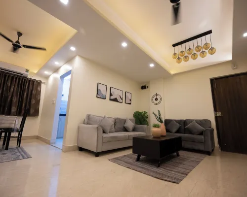 Lakeside Suites Hotels near IACS