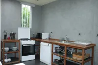 Industria Villa Hotels in Baney