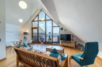 10 Maritime House