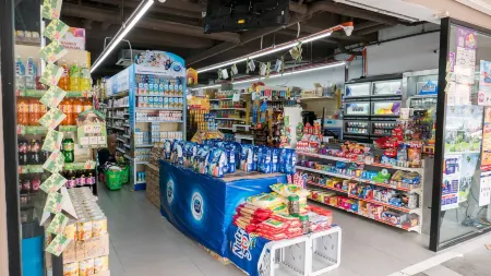 KL Guest Hotel Отели рядом с достопримечательностью «myBatik - Canting and Coloring»