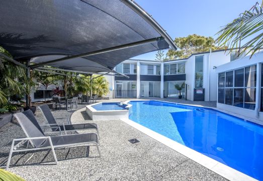 팜 코트 모터 인