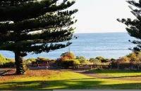Vista Victor Harbor Beachfront Apartment No 4