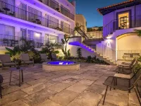 Pestana Fisherman Village Hotels near Gomes' Pools