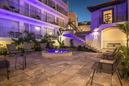 Pestana Fisherman Village