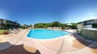 Quality Inn - Pool