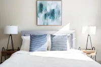 Balcony Views and Thoughtful Design - Cozy Sanctuary Hotels near Wright Brothers Park