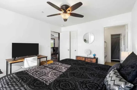 Cozy 2-bedroom condo with WiFi, in wonderful Branson Отели в г. Скотт Тауншип