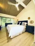 NEW!! Charming 1-bedroom bungalow in amazing Kona Hotels near Saint Peter's Catholic Church