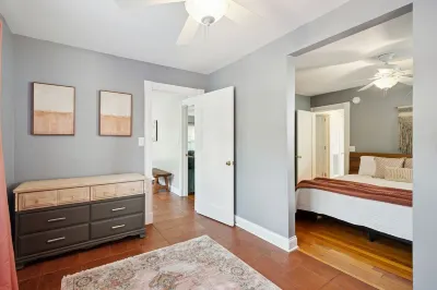 Heart of Park Circle, game room, pup friendly, walk to playground, dining, shops