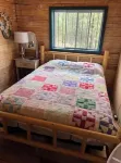Private/Cozy 2 bedroom mountain cabin Serenity now