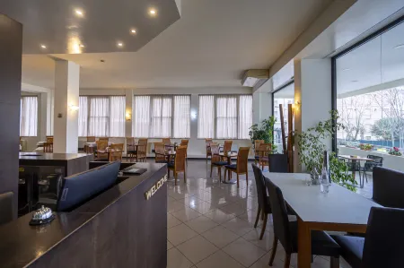 Hotel Bianca Vela Отели в г. Римини