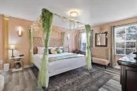 The Utopia X4 Starship: A Star Wars Themed Retreat