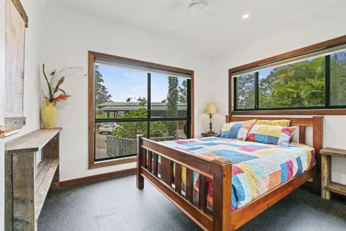 Gold Coast Tree Houses - 2-Star