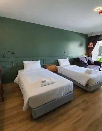 ห้องซูพีเรีย, เตียงเดี่ยว 2 เตียง, ปลอดบุหรี่, วิวสระว่ายน้ำ