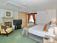 The Plough Inn Hotels in Hope Valley