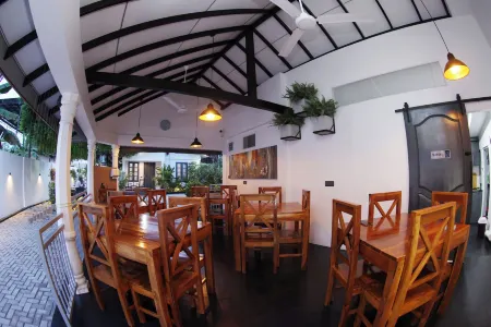 Neem Tree House, Trincomalee Отели рядом с достопримечательностью «Нилавели Бич»