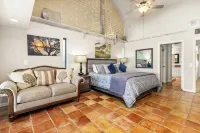 Serenity Point/Lakefront/Pool/Fire Pit/Pool Table