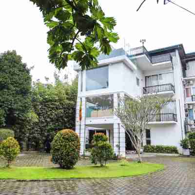 Hotel Ganthera Kandy Hotel Exterior