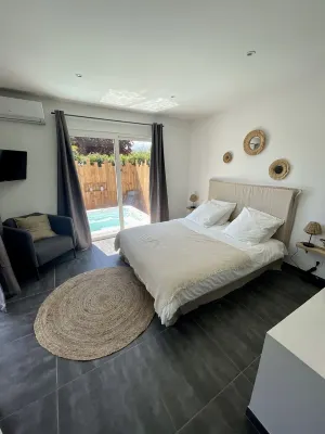 Magnificent villa for 2 to 8 people with private pool - close to the sea Hotels in Ghisonaccia