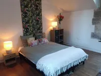 Country House in the Heart of the Wooded Park of a Castle Hotel a Deux-Sevres