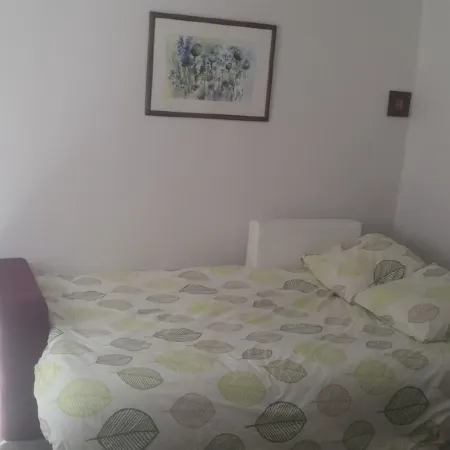 APARTMENT 1ST FLOOR 4 ROOMS 2 BEDROOMS 2-4PERS