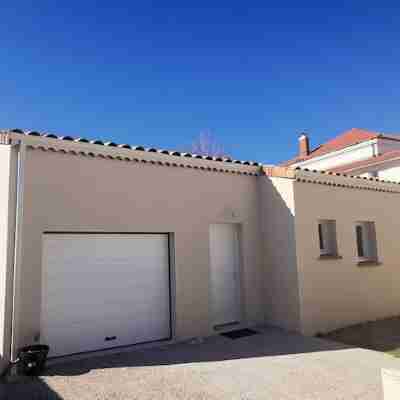 Nouvelle Villa Provençale Calme, Proche du Centre Hotel Exterior