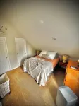 Newly Renovated Townhouse: Walk to resort and Town. 홀리데이 밸리 리조트 주변 호텔