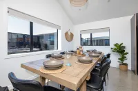 The Green House: Luxe Eco Escape