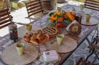 Villa with pool in civita di bagnoregio OFFER FIRST 10 DAYS MONTH OF AUGUST Hotels in Bagnoregio