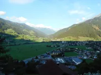Hillside location with a fantastic panoramic view of Matrei and the mountains, very quiet!