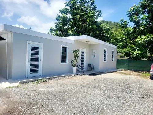 D'lujo Apt2 con A/C, Wi-Fi & Parking