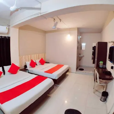 Hotel Nawanagar Residency Hotels near محطة جامناجار للقطارات