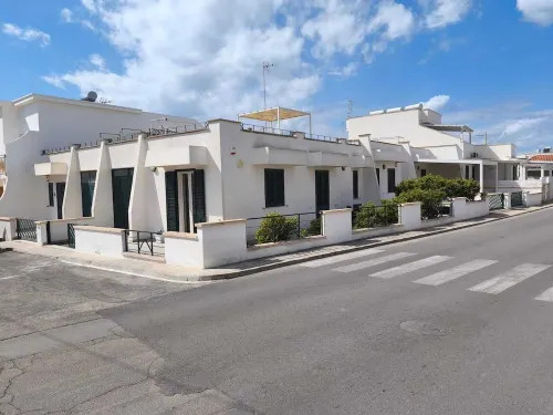 Detached villa 30 mt from the sea