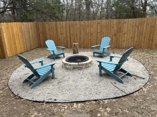 Cozy & Comfortable - close to Lake Texoma ( plus 40 amp RV HookUp)