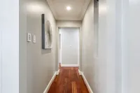 Gorgeous entire house in a Safe & Quiet Neighborhood (SFO/SF/Bart)