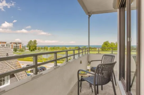 Bunk 21 Heiligenhafen Studio-Apartment Hotels in der Nähe von Kaufhaus Martin Stolz GmbH