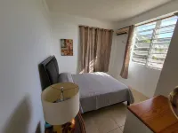 Balisier Apt 4 - 2 bedroom ground floor apartment with awesome views and sunsets Các khách sạn gần Coconut Beach (public beach)