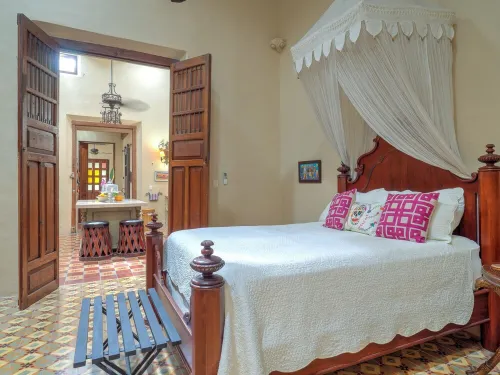 Casa Sur, Hacienda Living in Merida Centro