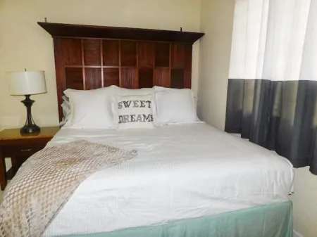 La Kayé Celesté your home away from home!! Отели в г. Anse La Verdune