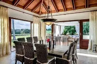 Amazing Villa with golf view
