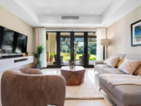 Charming Ground Floor 2-bedroom condo in delightful Bahía Beach Resort Hotels in Zarzal