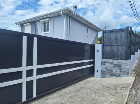 Villa Queen Diamond, vue mer Panoramique Отели в г. Ле Диаман