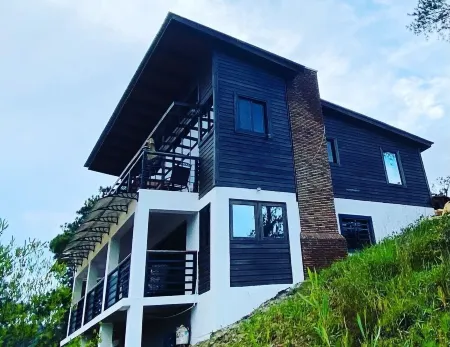 Villa & Cabin @ The Eagle Nest!! Stunning view !! w/fireplace